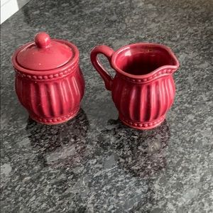 At home America  Homestead sugar bowl and creamer